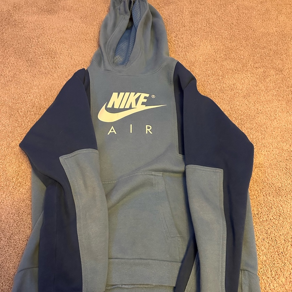 Nike air pullover, size:youth XL color:blue